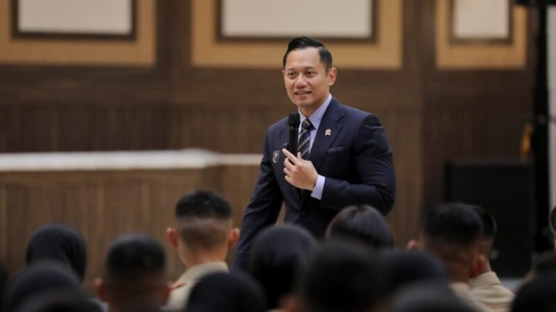 Beri Pembekalan di AAU, Menko AHY: Pembangunan Infrastruktur Memperkuat Pertahanan Negara