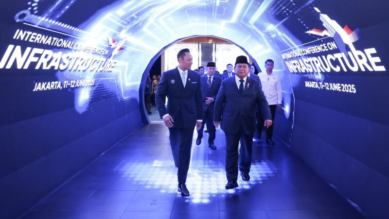 Berikan Pidato Kunci Kepresidenan di Forum ICI 2025, Presiden Prabowo Subianto Apresiasi Kinerja Menko AHY Mengawal Pembangunan Infrastruktur Nasional