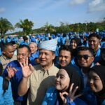 Lepas 1.284 Mahasiswa UMRAH KKN ke Rempang, Menteri Iftitah: Jadilah Lilin Pertama di Tengah Gelap