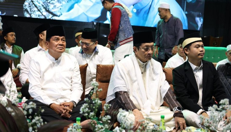 Bupati Tangerang Bersama Menag Gelar Dzikir dan Doa Bersama Untuk Negeri serta Haul Akbar