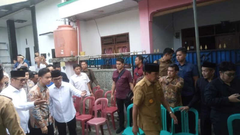 Kunjungi Kediaman Keluarga Andika Lutfi Falah, Gubernur Banten Andra Soni Sampaikan Belasungkawa