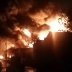 Kebakaran Hebat Melanda Pabrik Pengolah Limbah Beracun