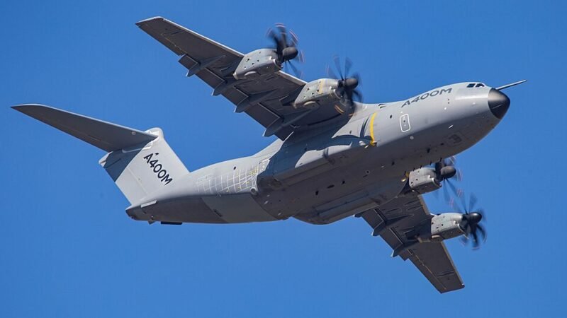 Pesawat Airbus A400M Tiba, Presiden Serahkan ke Panglima TNI