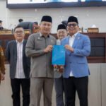 Dua Raperda Banten Disahkan, untuk Perkuat Bank Banten dan Lindungi Pekerja