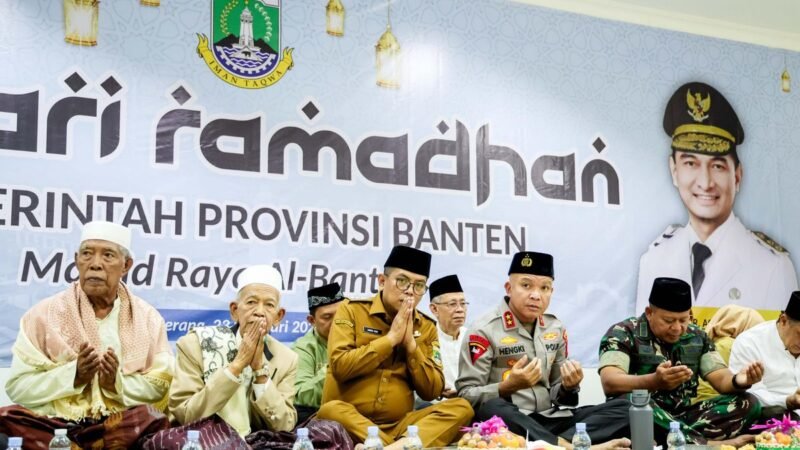 Bupati Tangerang Dampingi Gubernur Banten Safari Ramadhan di Sepatan