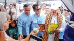 Blusukan ke Lampung, Jokowi Traktir Anak – Anak