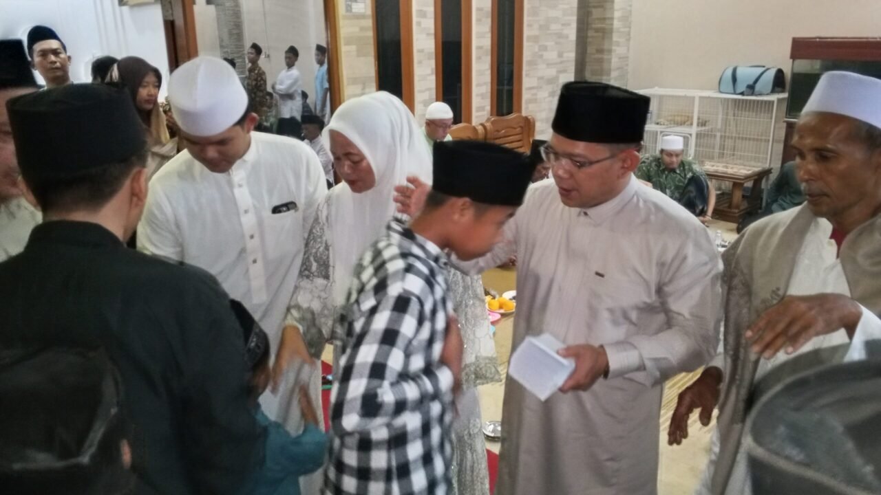 Sambut 10 Muharram H. Yaya Santuni Puluhan Anak Yatim dan Janda di Tigaraksa